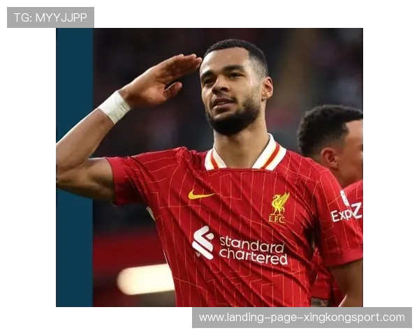 利物浦加克波强势护球连过两人推射破门，展现超凡球技